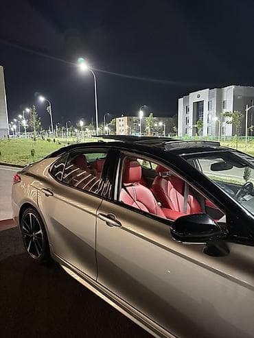 santa fe 2010: Toyota Camry: 2020 г., 2.5 л, Автомат, Бензин, Седан — 5