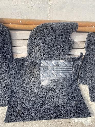 продаю листы: Плоские Полики Для салона Kia, цвет - Серый, Б/у — 3