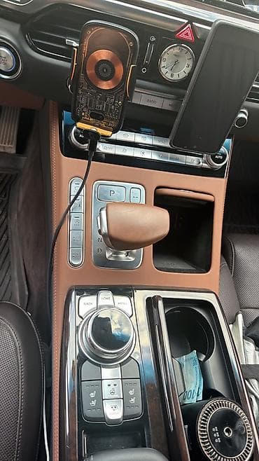 byd e9: Hyundai Genesis: 2021 г., 3.5 л, Автомат, Бензин, Седан — 7