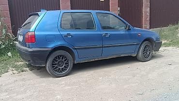 Volkswagen Golf: 1994 г., 1.6 л, Механика, Бензин, Хэтчбэк — 2