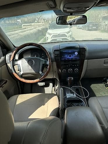 сокулук арал: Продаю Kia Sorento 2006 года (белый, 5‑дверный) с автоматической — 10