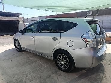 Транспорт: Toyota Prius V: 2014 г., Автомат, Гибрид, Универсал — 4