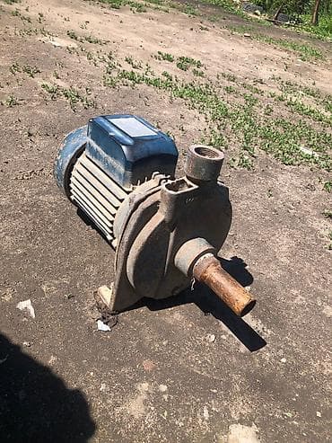 Водяной насос б/у работает в отличном состоянии!! с вулканическим — 1