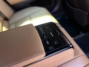 Lexus ES: 2021 г., 2.5 л, Автомат, Гибрид — 10