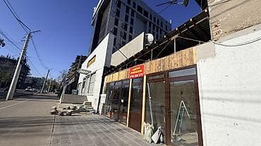 аренда офисс: Аренда офисов, 10 м², В административном здании, 1 линия — 9