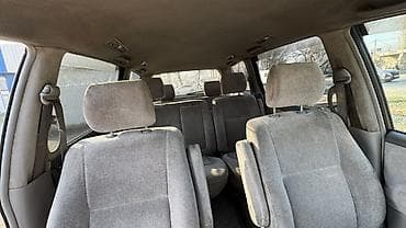 Toyota Estima: 2002 г., 2.4 л, Автомат, Бензин, Минивэн