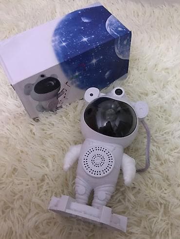 red centr: Ночник космонавт, без USB кабеля, в отличном состоянии как новый — 2