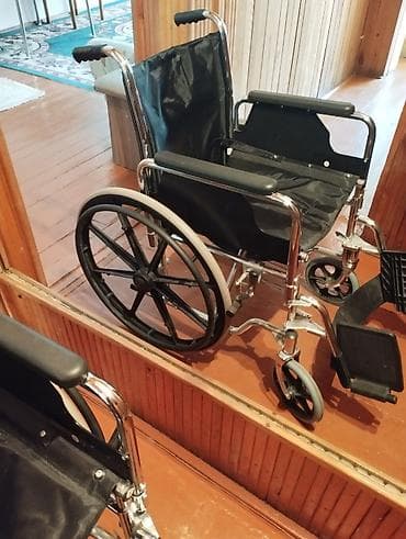Медицинская одежда: Инвалидная коляска с ручным приводом - Рама из хромированной стали — 2
