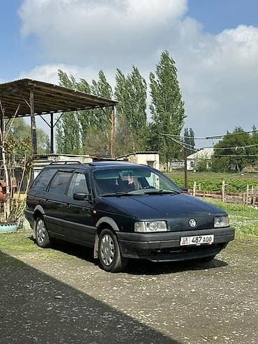 тук сокулук: Volkswagen Passat Variant: 1990 г., Кол менен иштөөчү, Бензин, Универсал — 10