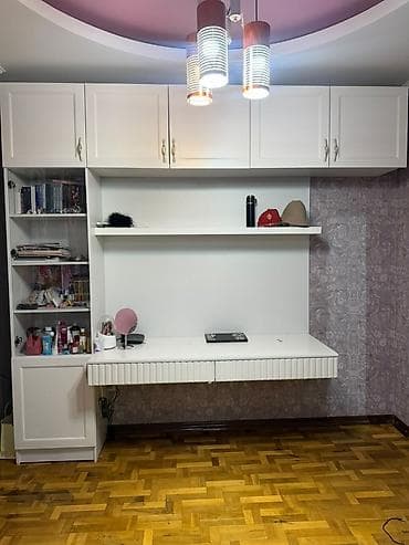 стенка белая: Продается стол настенный. В отличном состоянии. Модульная настенная — 1