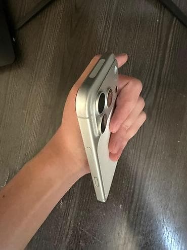 a 11: IPhone 17 Pro, Б/у, 256 ГБ, Серебристый, Зарядное устройство, Защитное стекло, Чехол, 100 % — 4