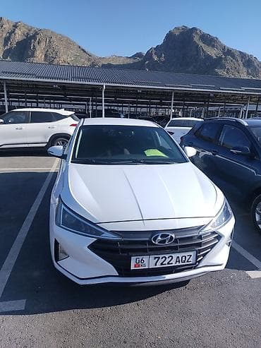 camry 2006: Hyundai Avante: 2018 г., 1.6 л, Автомат, Газ, Седан — 4