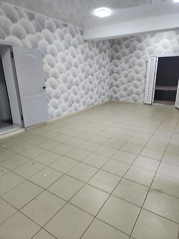 квартира месароша: Сдается отдельное здание.Площадью 75 м кв. Свет, вода, туалет. Три — 4