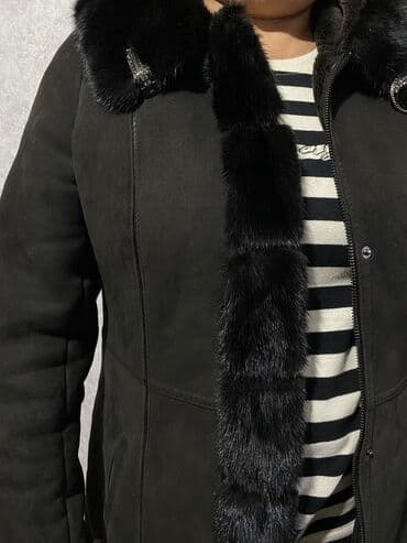 срочно продаю в связи с переездом: Продаю натуральную дубленку с натуральным мехом в отличном состоянии — 1