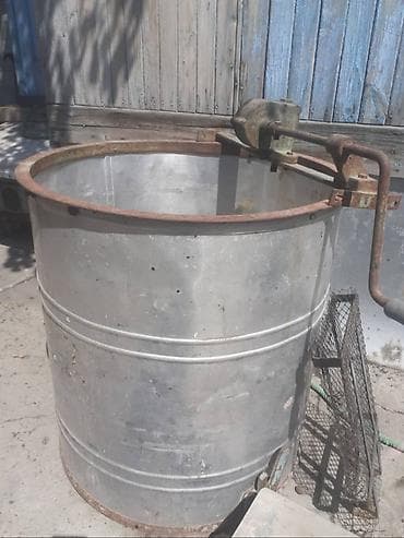 Продукты питания: Здравствуйте Продаю медогонку на 4рамки РУТА оборотистая Цена — 1
