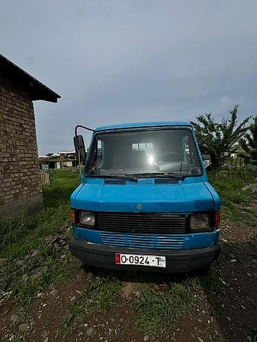 внедорожник пикап: Легкий грузовик, Mercedes-Benz, Стандарт — 1
