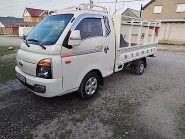 атего 818: Легкий грузовик, Hyundai, Б/у — 3