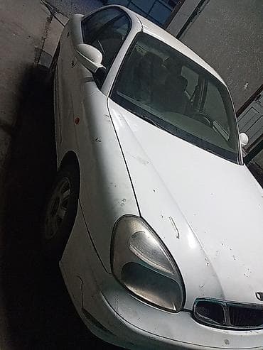 Daewoo Nexia: 1999 г., 1.6 л, Кол менен иштөөчү, Бензин, Седан — 1