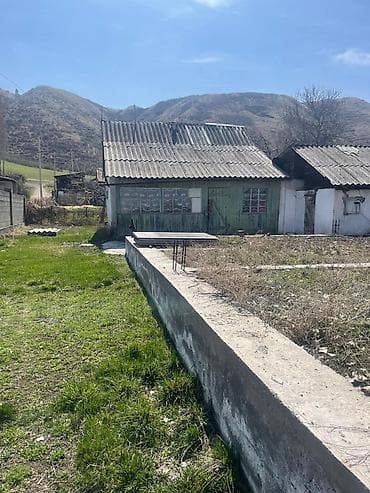 суточный дом в оше: Уй сатылат Бербулак айылы 8 сотых 2 комната времянкасы бар таза Аба — 2