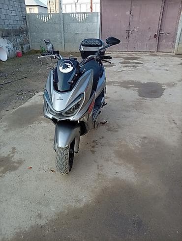 ok google мотоциклы: Скутер (макси-скутер) спортивного стиля, двухместный. Особенности и — 1
