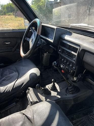 машина мерс с: ВАЗ (ЛАДА) 4x4 Нива: 2000 г., 1.7 л, Механика, Внедорожник — 2