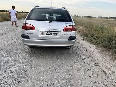 Унаа: Toyota Avensis: 2001 г., 2 л, Кол менен иштөөчү, Дизель, Универсал — 2