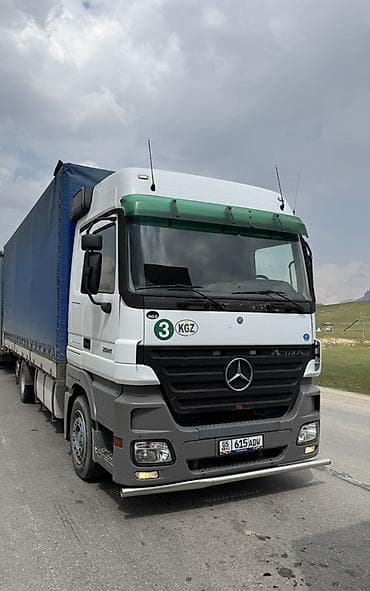 honda edixs: Тягач, Mercedes-Benz, 2005 г., Тентованный — 2