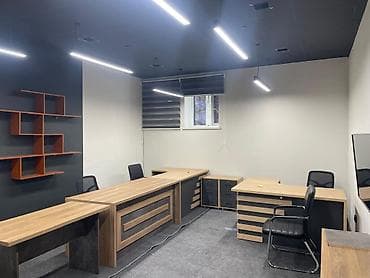 act building: Аренда офисов, 25 м², В административном здании, 1 линия, С системой безопасности — 1