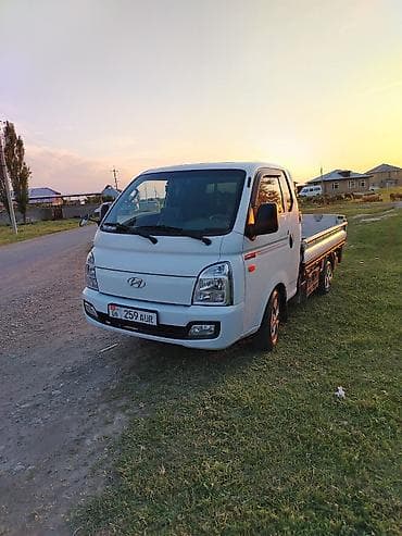 киа bongo: Легкий грузовик, Hyundai — 1