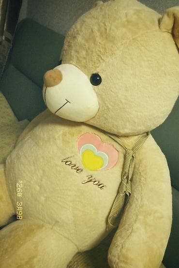 Большой плюшевый медведь. - Цвет: бежевый, мордочка белая, нос