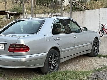 стоп на мерс: Mercedes-Benz E-Class: 2000 г., 2.2 л, Механика, Дизель, Седан — 7