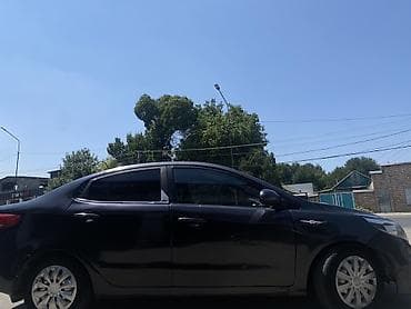 sonata uf: Kia Rio: 2015 г., 1.6 л, Автомат, Бензин, Седан — 1