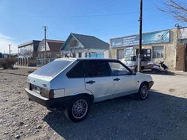 срочно продаю горит: ВАЗ (ЛАДА) 2109: 1997 г., Хэтчбэк — 8
