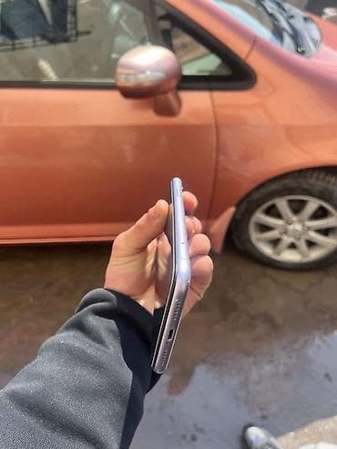 Мобильные телефоны: IPhone 11, Б/у, 128 ГБ, Чехол — 2