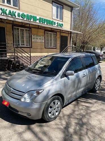 Продажа авто: Toyota Ist: 2003 г., 1.3 л, Автомат, Бензин, Хэтчбэк — 2