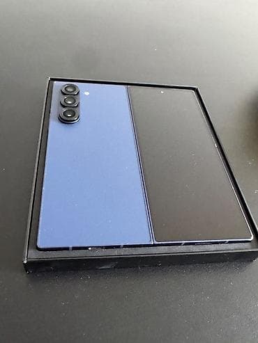 surface pro 9: Samsung Galaxy Z Fold6, цвет синий матовый . 512гигов . коробка — 1