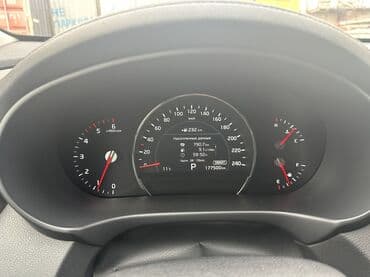 по всем вопросам обращаться по номеру: Kia Sorento: 2018 г., Внедорожник — 10