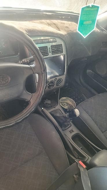 Toyota Avensis: 2002 г., 1.8 л, Кол менен иштөөчү, Бензин, Универсал — 8