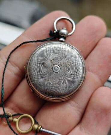 часы м6: Механические наручные часы с ручным подзаводом, классический — 6