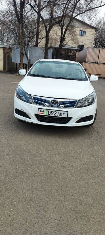 электромобиль byd e5 цена в бишкеке: BYD : 2019 г., Автомат, Электромобиль, Седан — 1