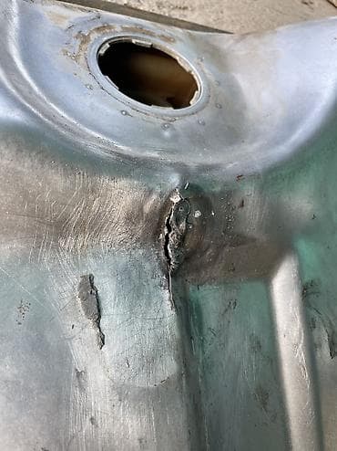 Чыпкалар: Күйүүчү май багы Mercedes-Benz — 8