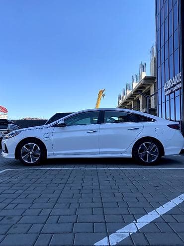 m111 2 2: Hyundai Sonata: 2019 г., 2 л, Автомат, Гибрид, Седан — 1