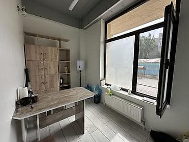 центральный: Массажный кабинет, 120 м², 6 комнат, Без оборудования,Отдельный вход — 4