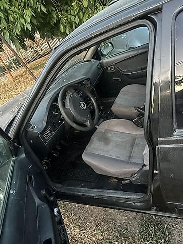 Унаа: Daewoo Nexia: 2012 г., Кол менен иштөөчү, Бензин, Седан — 4