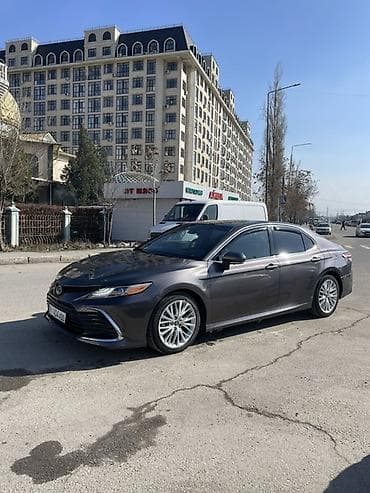 Toyota: Toyota Camry: 2019 г., 2.5 л, Вариатор, Гибрид, Седан — 2