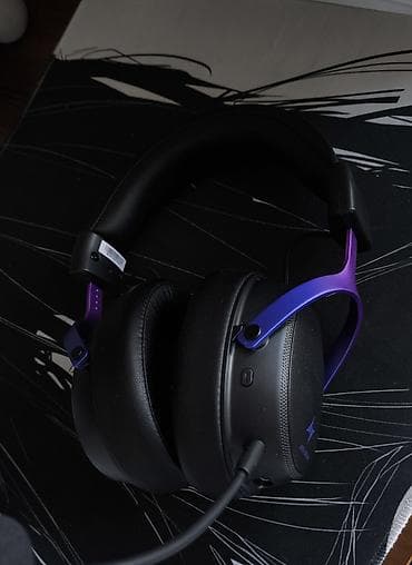 behringer um2: Проводные гарнитуры, Б/у, цвет - Черный — 2