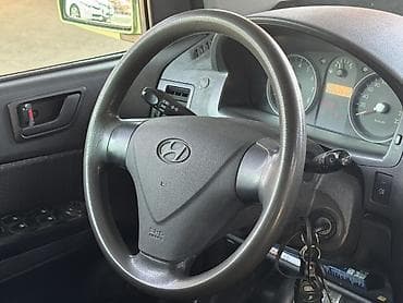 сктер: Hyundai Getz: 2008 г., 1.4 л, Кол менен иштөөчү, Бензин, Хетчбек — 10