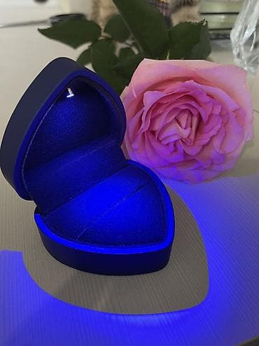 Подарочные шкатулки для украшений с подсветкой - Форма: сердце с