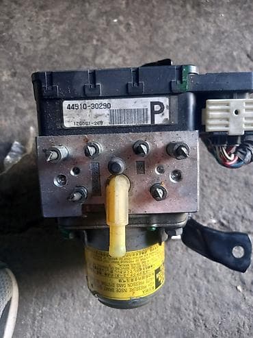 Автозапчасти: Блок ABS Toyota 2009 г., Б/у, Оригинал, Япония — 1