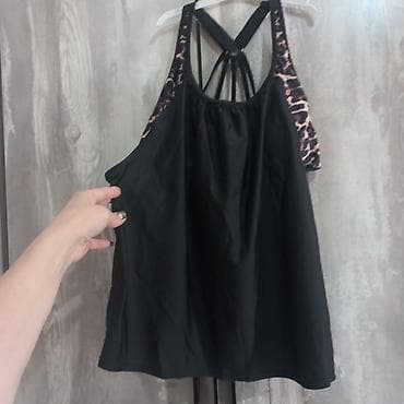nike tech flece: Купальник размер XL. Новый
2 купальника отдам за 1500 — 9
